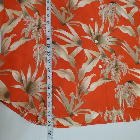 Tommy Bahama Womens 100% Silk Floral Top Orange Button down Large - Picture 6 of 6